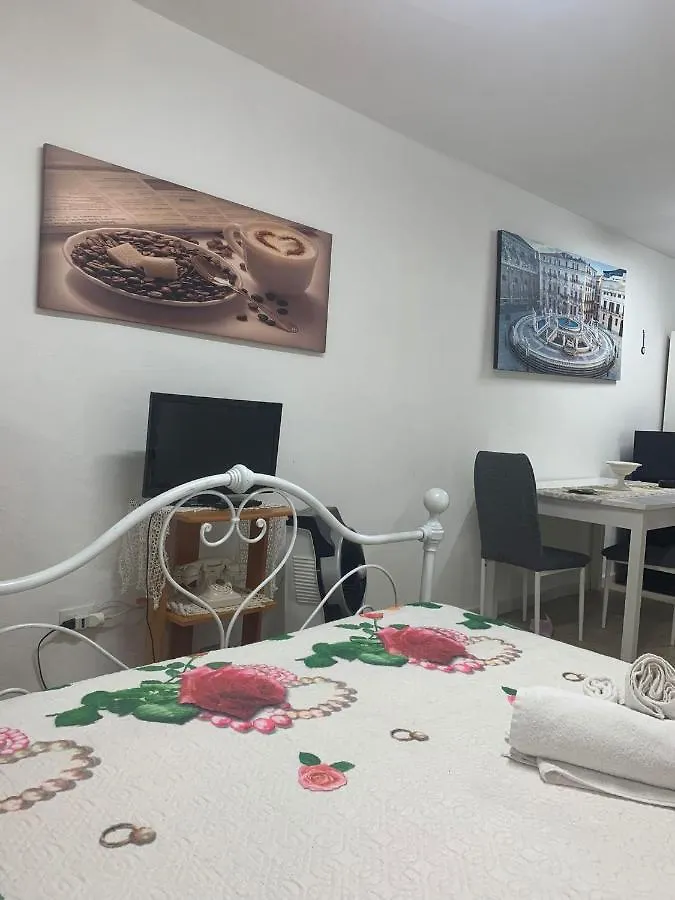 Holiday House Del Teatro Apartment Palermo Italy