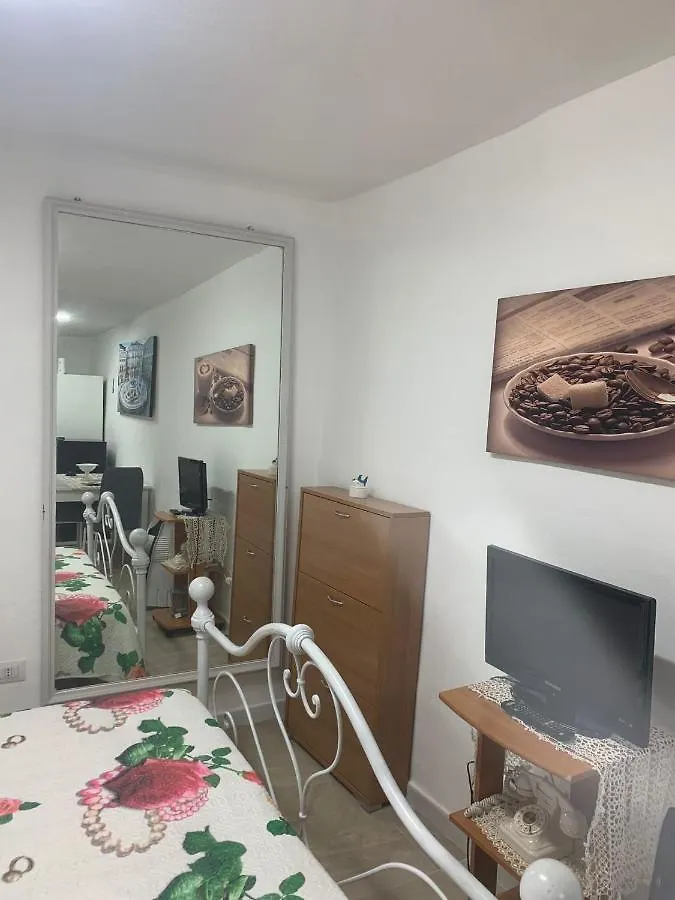 Holiday House Del Teatro Apartment Palermo